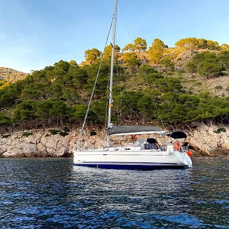 Voilier Atypique & Navigation